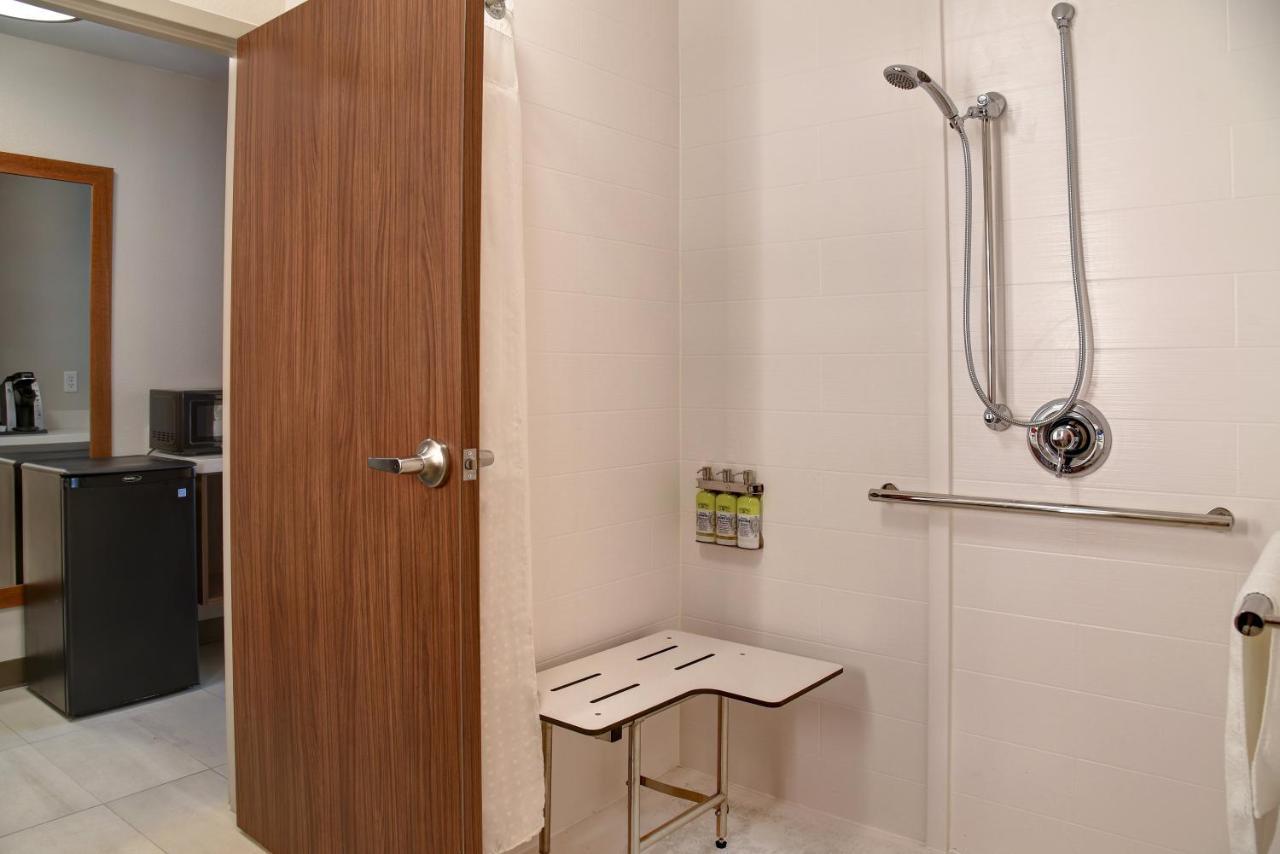 Holiday Inn Express & Suites - Ottawa By Ihg Eksteriør bilde